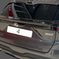 RGM ochranný plast hrany zadního nárazníku MG 4 (EV) -- od roku výroby 2022- RGM ochranný plast hrany zadního nárazníku MG 4 (EV) -- od roku výroby 2022-